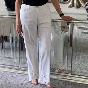 V Very Vera, White Cotton Spandex Embroidered Eyelet Rhinestone Jean Pant 12/14